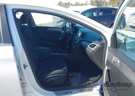 2019 Hyundai Sonata Se z USA, uszkodzony, nr VIN 5NPE24AFXKH735262